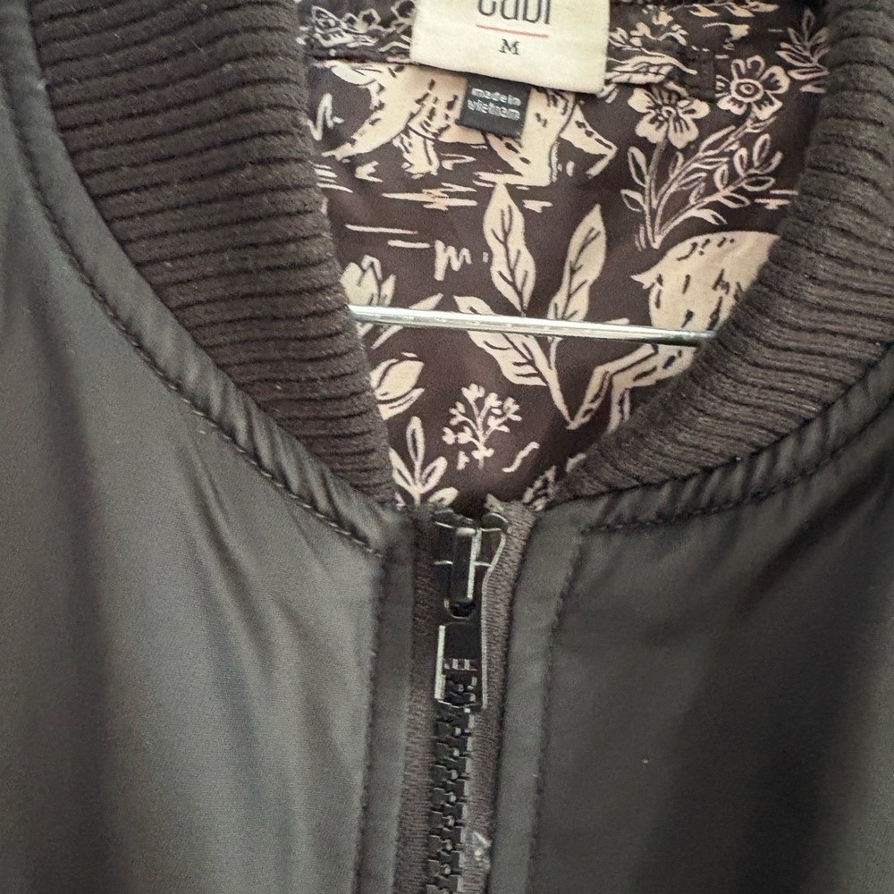 CAbi Charmisa  Black Cream Sherpa Jacket Medium EUC #4782 - Picture 3 of 4